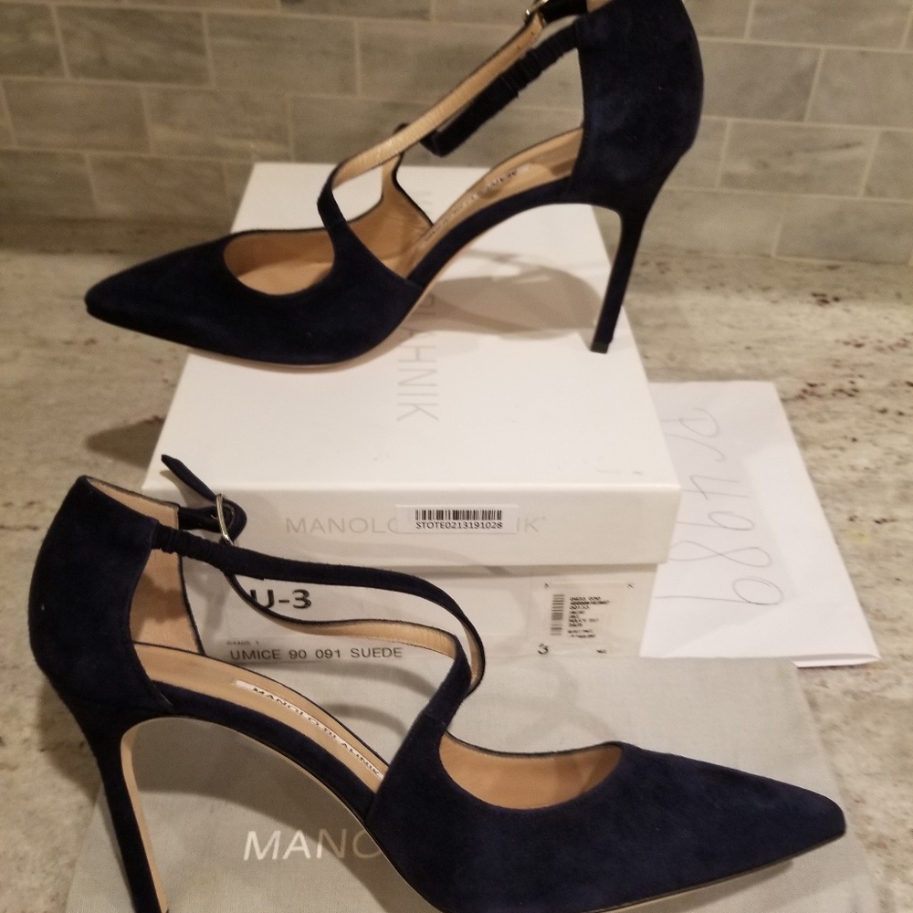 SOLD!  Manolo Blahnik UMICE 90MM navy heels 38 - Picture 7 of 8